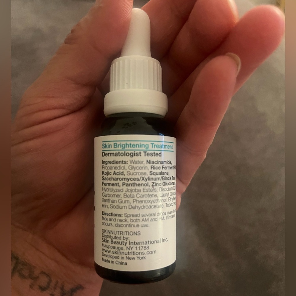 Serena* New! Skin Nutrition Biotanicals Niacinamide 5% + Squalane Serum - Picture 3 of 3